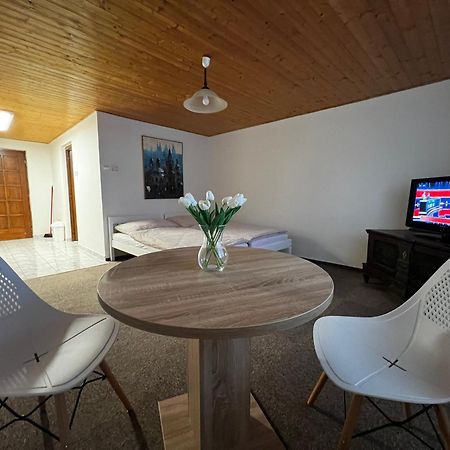 Kvetinova Appartement Litoměřice Buitenkant foto